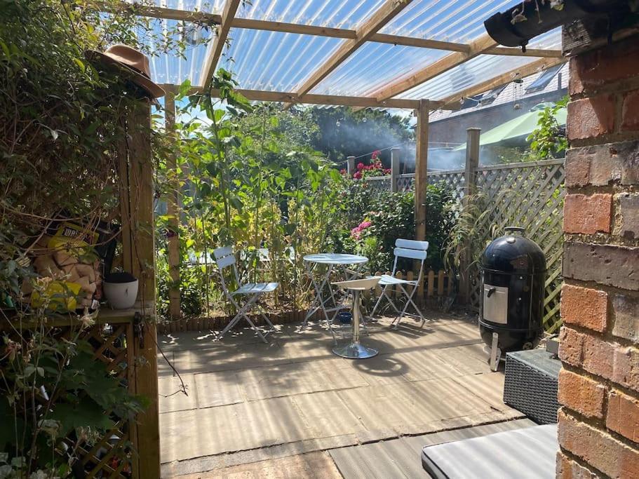 Duck Terrace With Gym Duckling Stays Kibworth Harcourt Bagian luar foto